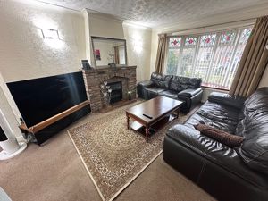 Lounge- click for photo gallery